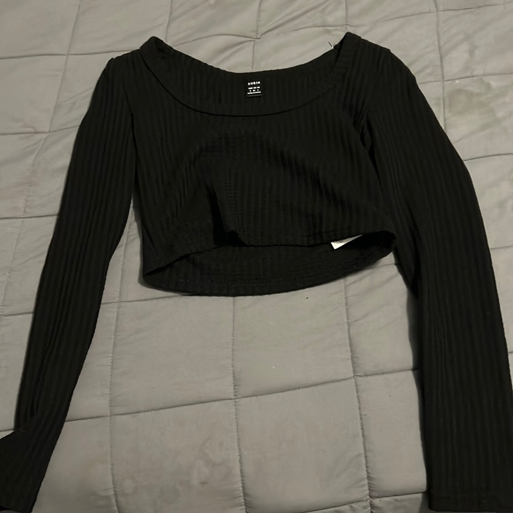 Black crop top